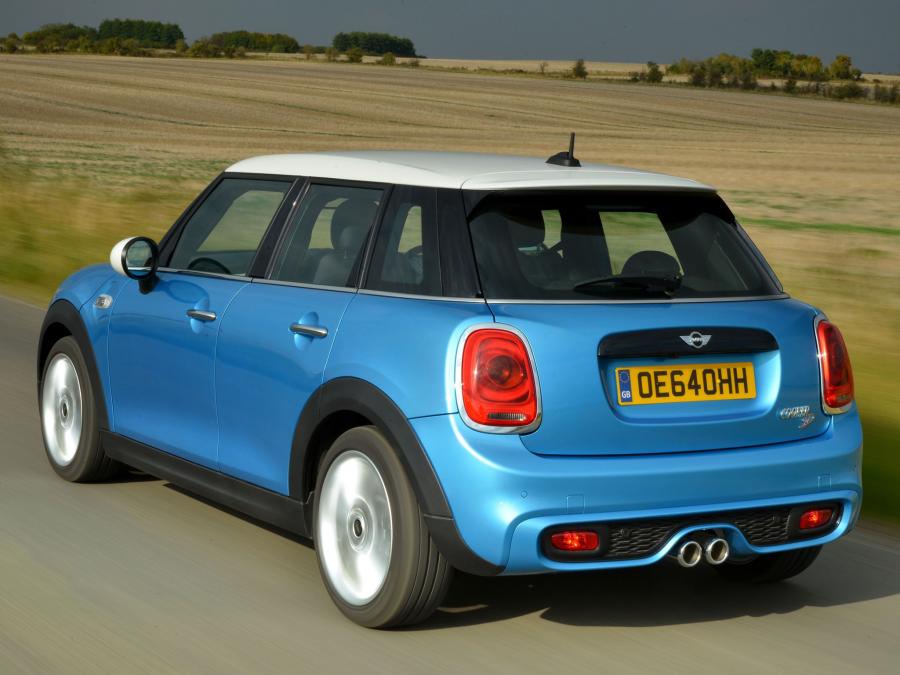  Mini Cooper SD 5-Door 2014 года  (UK) (фото 21 из 35)